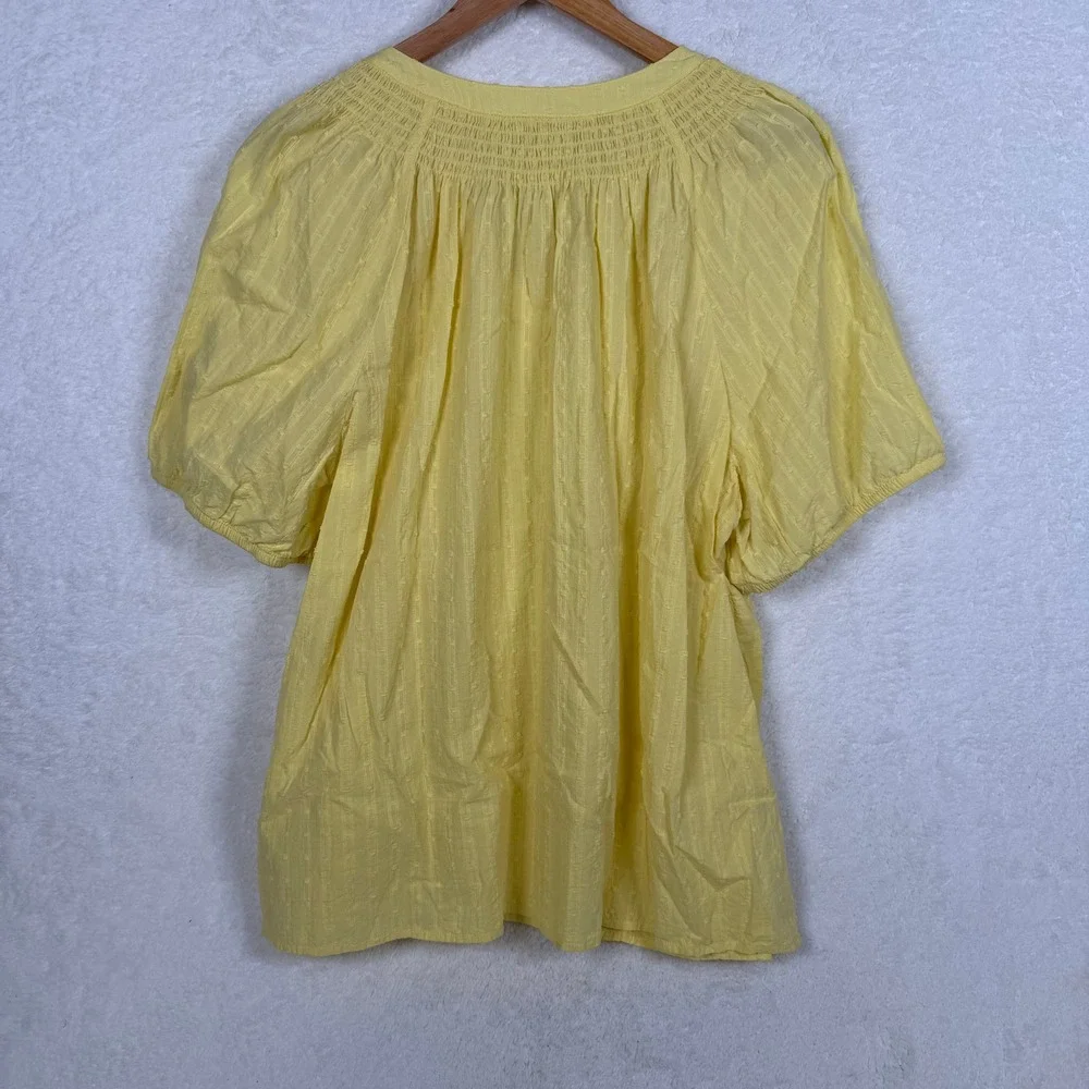 Swiss Dot‎ Smocked Blouse Womens XXL Yellow Short Sleeve Henley Top